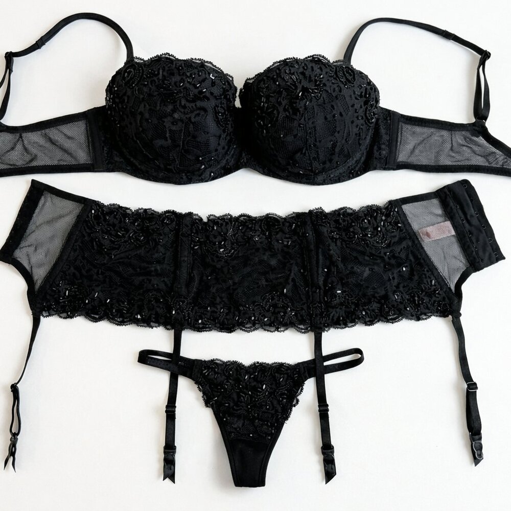 Vintage Victoria’s Secret Beaded Lace 3-Pc Set 34A/S